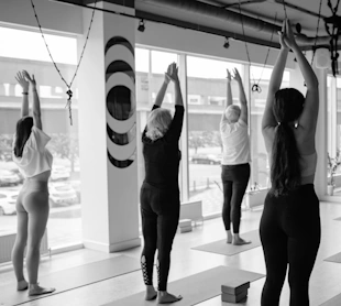 Yoga, Body-Art & Mind